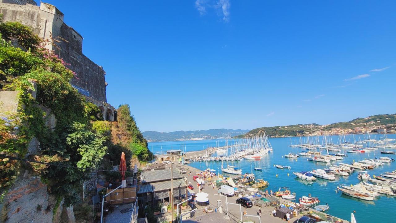 L'Arpara Casa Al Molo Dal Mare Al Castello Леричи Екстериор снимка