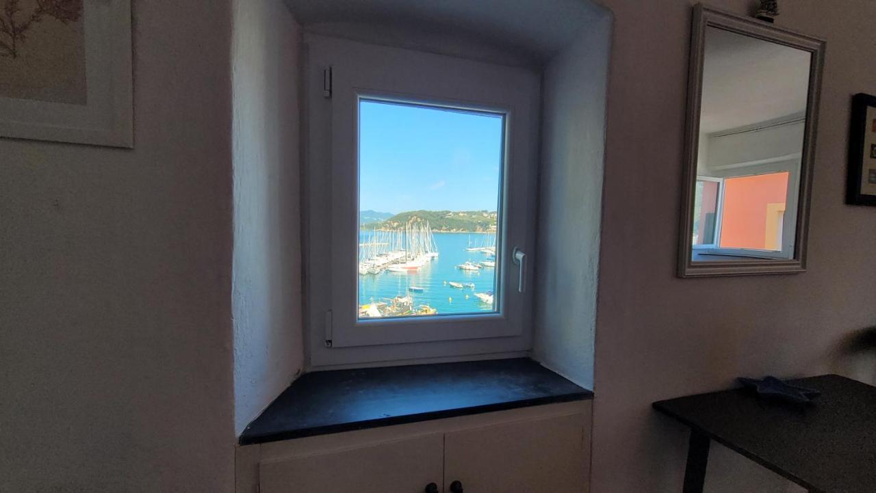L'Arpara Casa Al Molo Dal Mare Al Castello Леричи Екстериор снимка